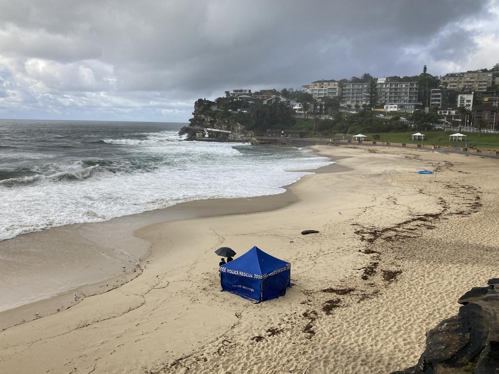 Police have set up a crime scene on the northern end of Bronte Beach. Picture: NCA NewsWire / Nicholas Eagar