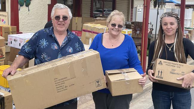 Mannum Old Wares owner Trudy Fischer is packing up and moving all the stock out of her business as the flood waters approach. Picture: Dylan Hogarth