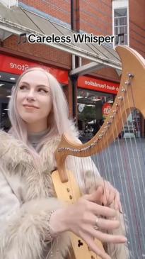 Woman threatens to report busker to the 'karen council' 