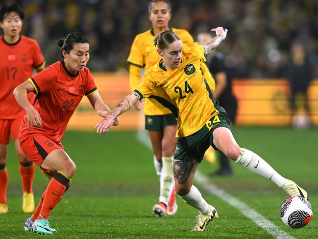 Sharn Freier replaced Caitlin Foord when she left the field injured. Picture: Getty Images