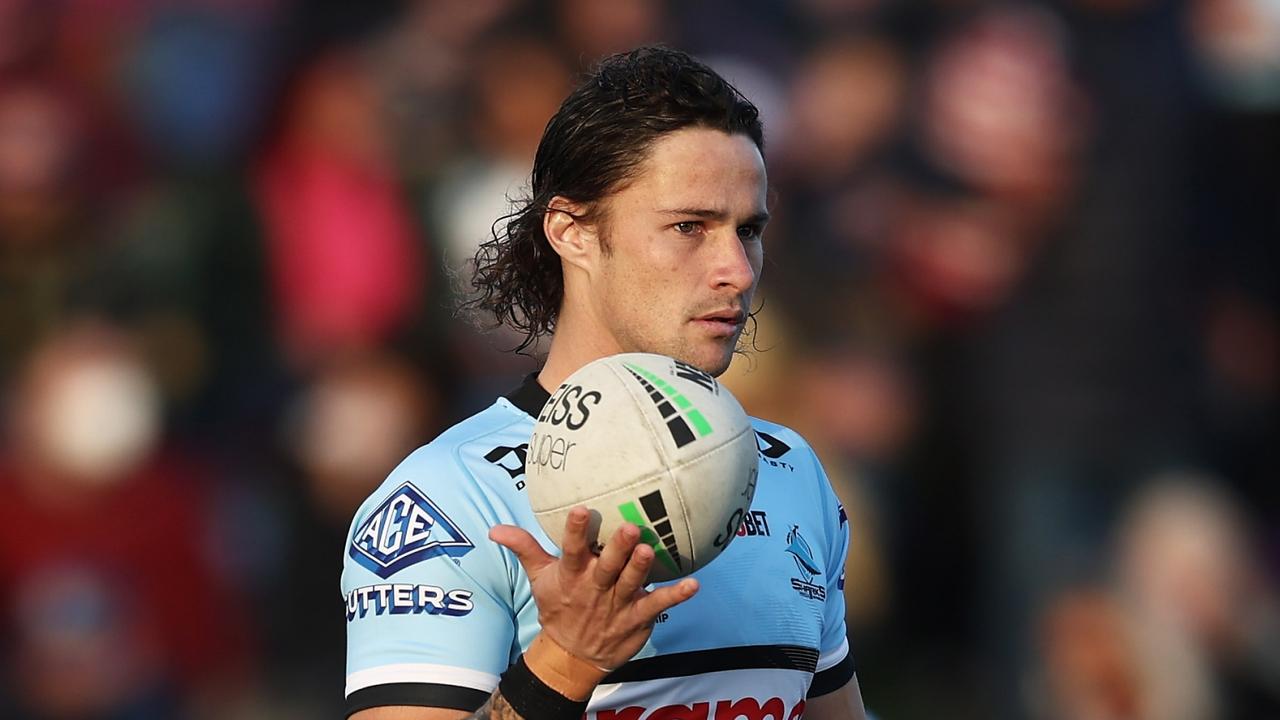 TAMWORTH, AUSTRALIA - AUGUST 13: Nicho Hynes of the Sharks warms up during the round 22 NRL match between the Wests Tigers and the Cronulla Sharks at Scully Park, on August 13, 2022, in Tamworth, Australia. (Photo by Matt King/Getty Images)