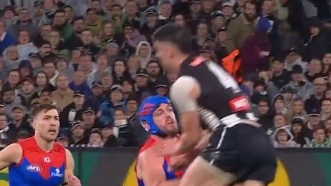 Screengrabs of Angus Brayshaw of the Demons is being cleaned up by Brayden Maynard of the Magpies during the qualifying final between Collingwood and Melbourne at the MCG&gt;Fox Sport