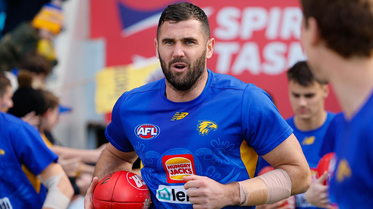 HOBART, AUSTRALIA - AUG 10: Jack Darling of the Eagles warms up during the 2024 AFL Round 22 match between the North Melbourne Kangaroos and the West Coast Eagles at Blundstone Arena on August 10, 2024 in Hobart, Australia. (Photo by Dylan Burns/AFL Photos via Getty Images)