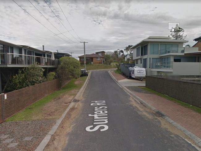 A footpath will be constructed on Surfers Rd, Wamberal