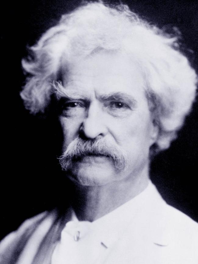 Mark Twain circa 1907.