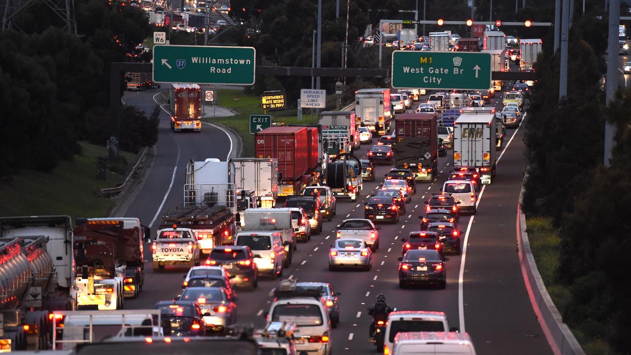 Melbourne traffic Chaos as West Gate Tunnel works close Western