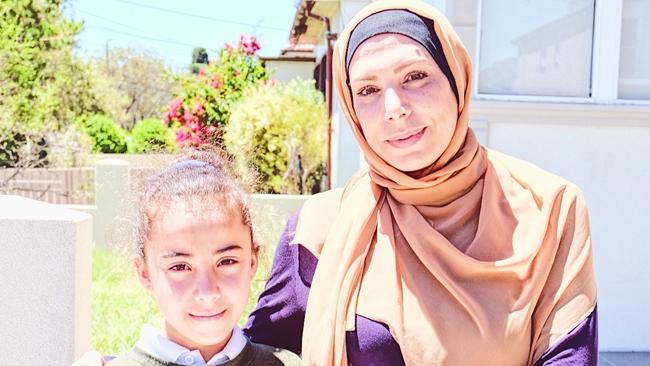 Year 4 Banksia Road Public School student Remas Shebhavalvem and her Aunty Eman. Picture: Eliza Barr