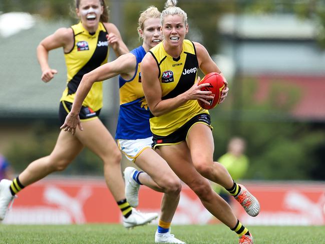 Richmond’s Katie Brennan of the Tigers runs with the ball during the Richmond Tigers v West Coast Eagles AFLW practice match at Punt Road Oval on January 26, 2020 in Melbourne, Australia. (Photo by Martin Keep/AFL Photos via Getty Images)