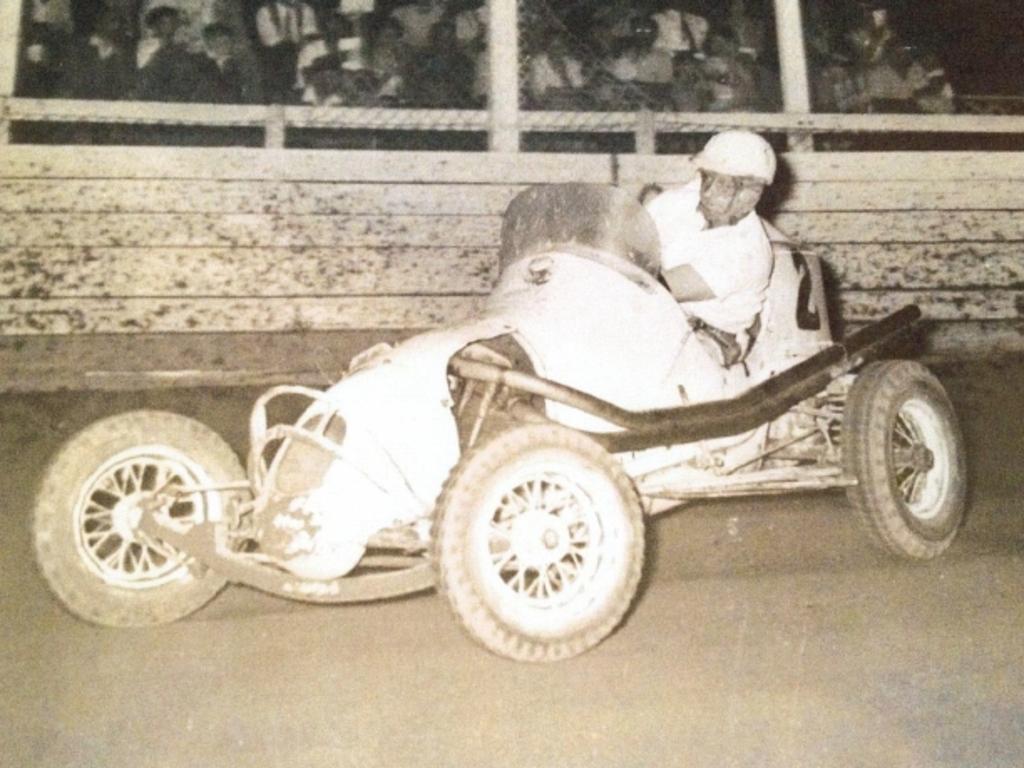 Norm Jackson Snr Norm won the 1954 Australian speedcar championship, the most prestigious race in Australia. In 1958 he died in a racing incident in a speedcar.