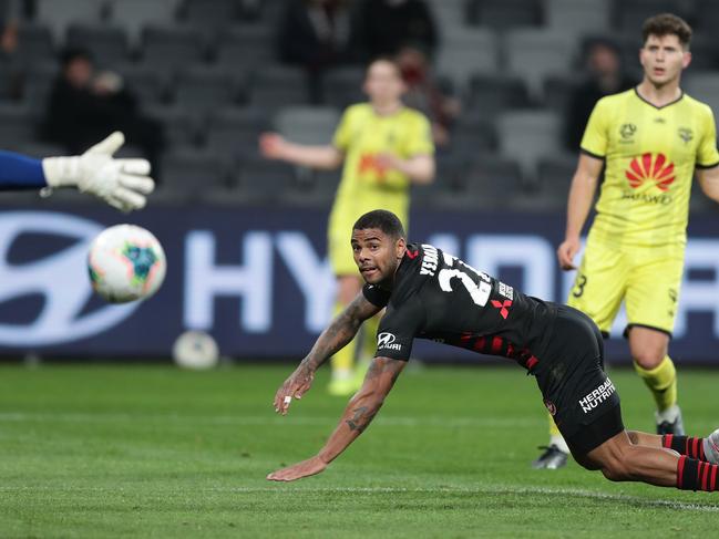 Kwame Yeboah heads home the winner for the Wanderers over the Phoenix. Picture: Mark Metcalfe/Getty Images