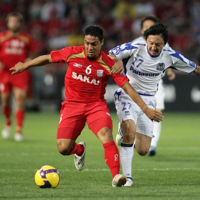 Adelaide United’s Cassio beats Gamba Osaka’s Hideo during the 2008 AFC Champions League Final at Hindmarsh Stadium. Picture: De Klerk Morne