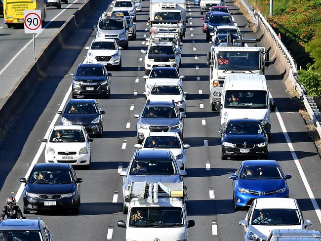 BRISBANE, AUSTRALIA - NewsWire Photos MAY 3, 2022:  A dog running loose on the Pacific Motorway is causing significant delays for early morning commuters in Brisbaneâs south.Picture: NCA NewsWire / John Gass