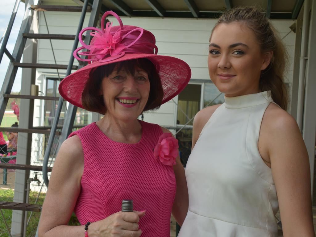 Cr Kathy Duff with fellow fashions judge Bridget O'Shannessy at the Nanango Races on February 15. (Photo: Jessica McGrath).