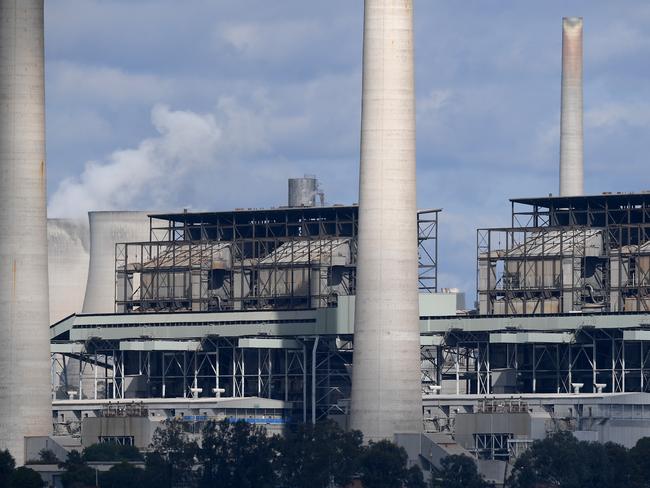 A general view of Liddell power station in Muswellbrook, in the NSW Hunter Valley region, on Sunday, April 22, 2018. Hong Kong based company Alinta Energy has made a $250m offer to AGL to buy the ageing power plant. (AAP Image/Dan Himbrechts) NO ARCHIVING