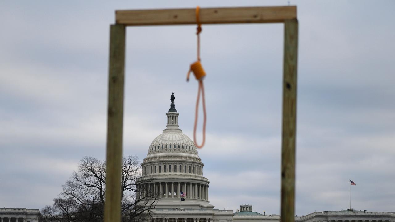 A makeshift noose hanging close to the US Capitol building. Picture: Andrew CABALLERO-REYNOLDS / AFP.