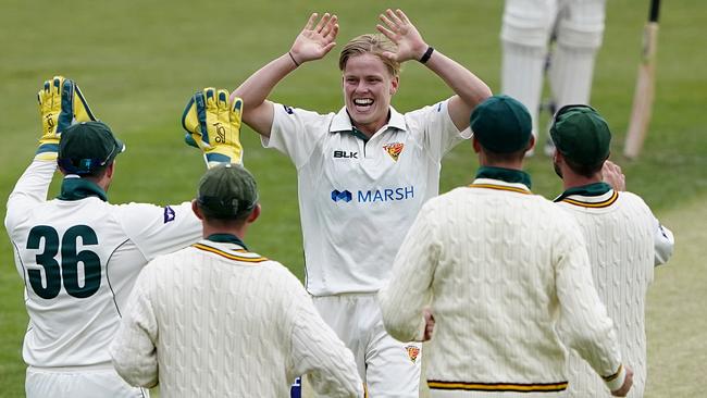 The Tigers will open their 2020-21 Sheffield Shield campaign against Queensland. (AAP Image/Dave Hunt) NO ARCHIVING