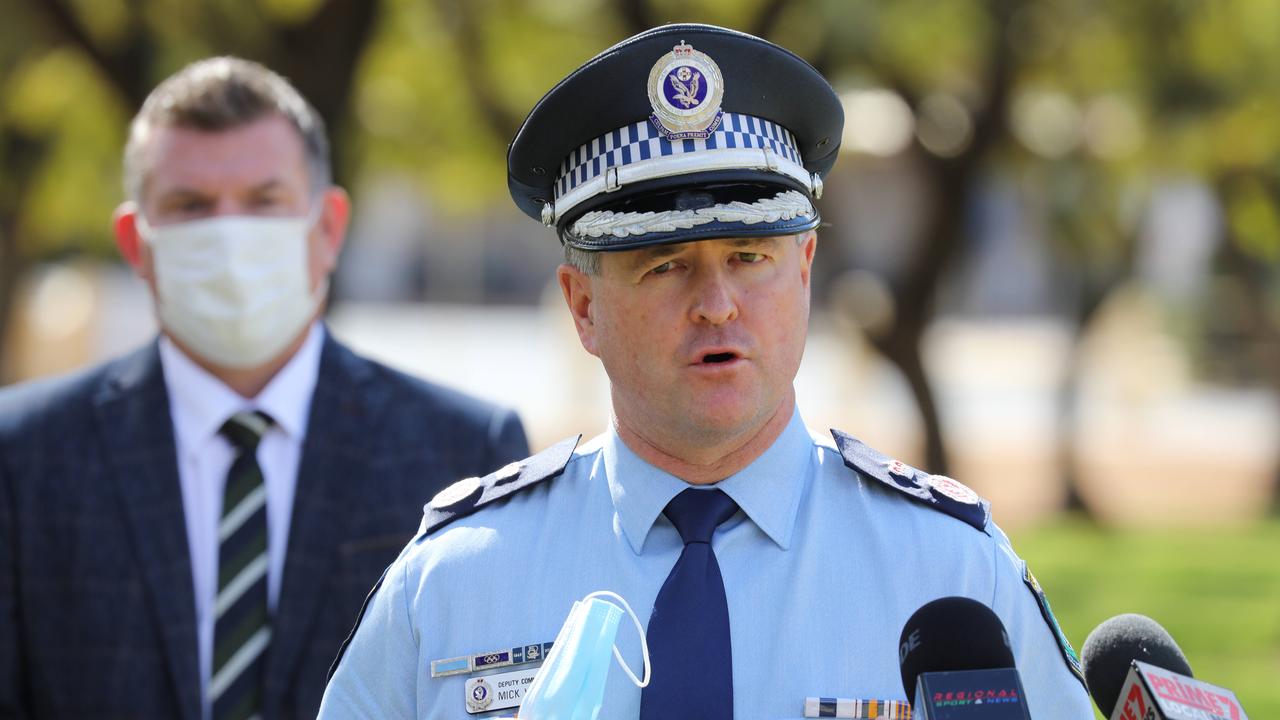 19-08-21 - Dubbo Covid presser - NSW Police Deputy Commissioner Mick Willing - Pic Ryan Osland
