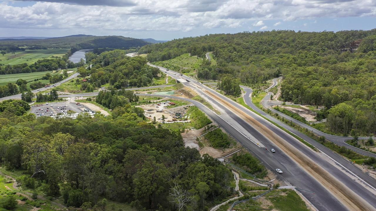 Local Aboriginal feature on the Pacific Highway trail | Daily Telegraph