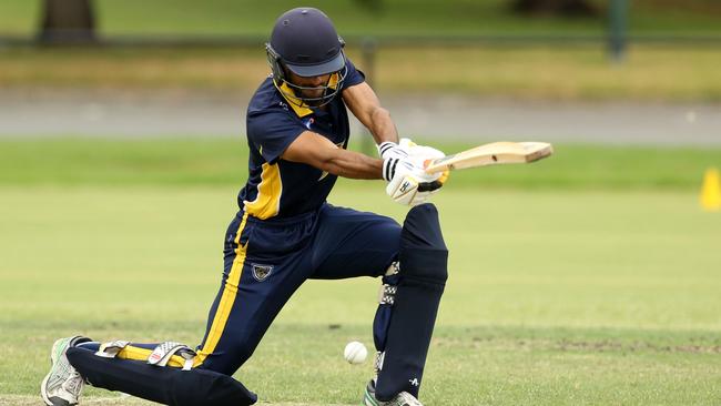 Harman Hundel batting for Balwyn last Saturday. Picture: Stuart Milligan