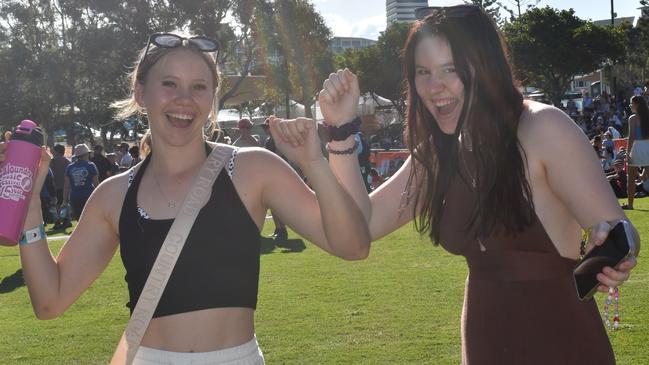 Sophie and Louise Cooper at the 2022 Caloundra Music Festival. Photo: Elizabeth Neil