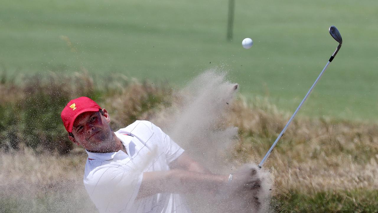 Patrick Reed has some tactics to escape from bunkers. Photo: Michael Klein