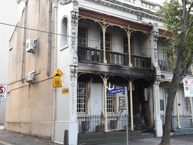 19 Lansdowne St, East Melbourne, fire. A man has been arrested after a suspicious fire at an East Melbourne building housing the practice of a prominent solicitor who has acted for a number of underworld figures including drugs baron Tony Mokbel. Picture: Josie Hayden