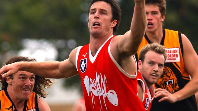 Luke Livingston wearing the famous Bullants jumper in 2004.