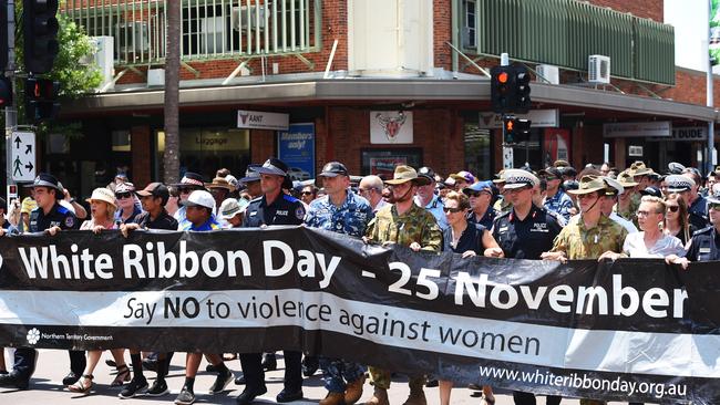 I'm wearing a white ribbon to protest against sexual violence, Students