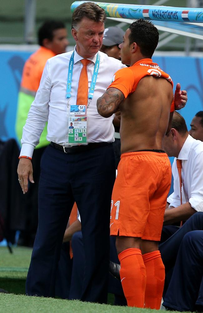 Memphis Depay is set to reunite with former Dutch coach Louis van Gaal at Manchester United.