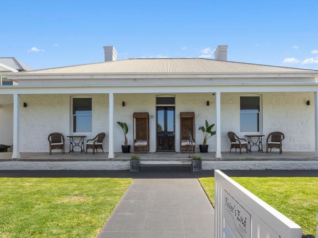 17 Admiral Tce, Goolwa. Supplied