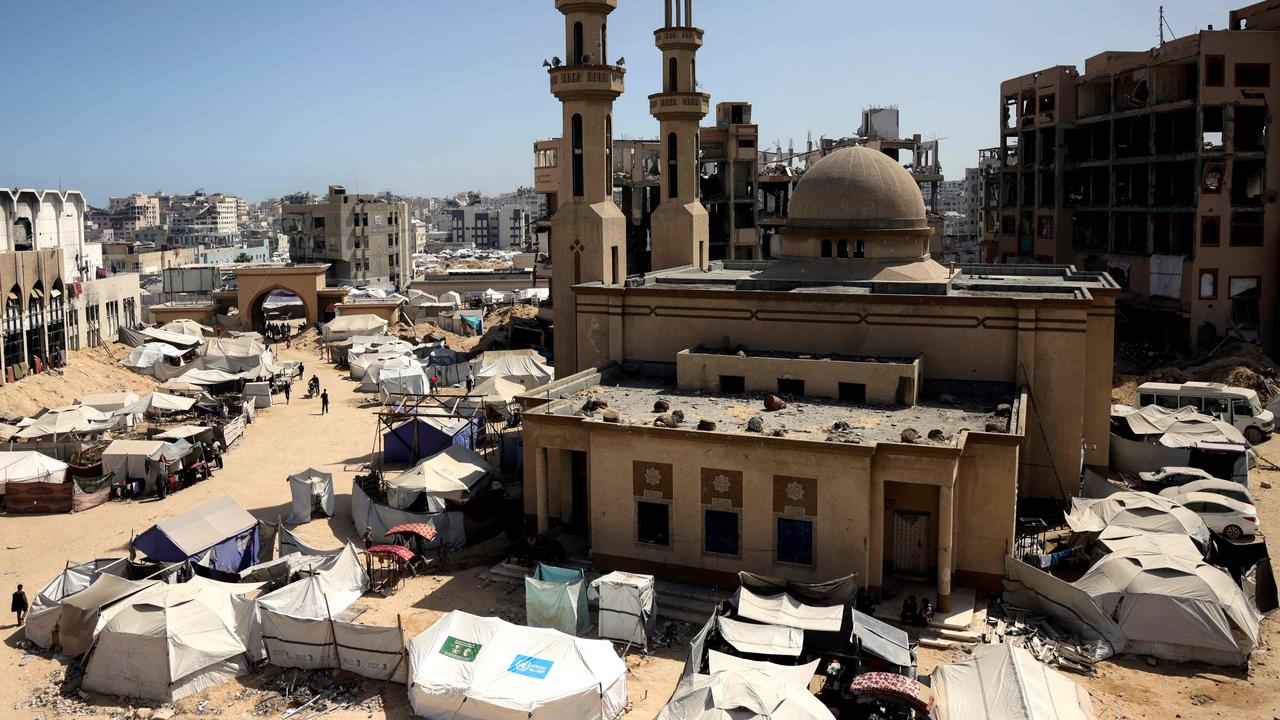 Netanyahu restores aid to Gaza – and Hamas