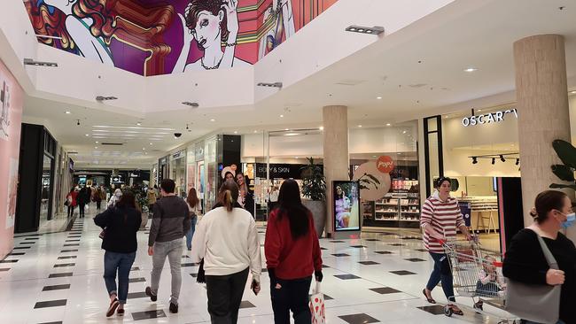 Shoppers at Westfield Geelong after lockdown lifted. Picture: Alison Wynd