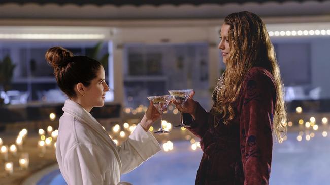 Lively (right) and Anna Kendrick, left, and Blake Lively in Another Simple Favor. Picture: Lorenzo Sisti/Amazon via AP