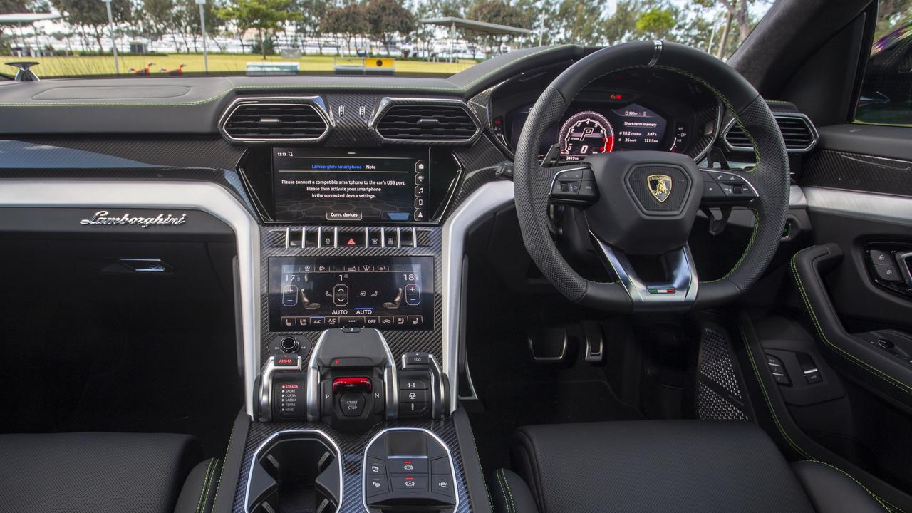 2021 Lamborghini Urus review: SUV has bite to match its bark   — Australia's leading news site