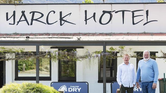 Manager Paul Bryant and owner-chef Geoff Lindsay outside the Yarck Hotel. Picture: Zoe Phillips