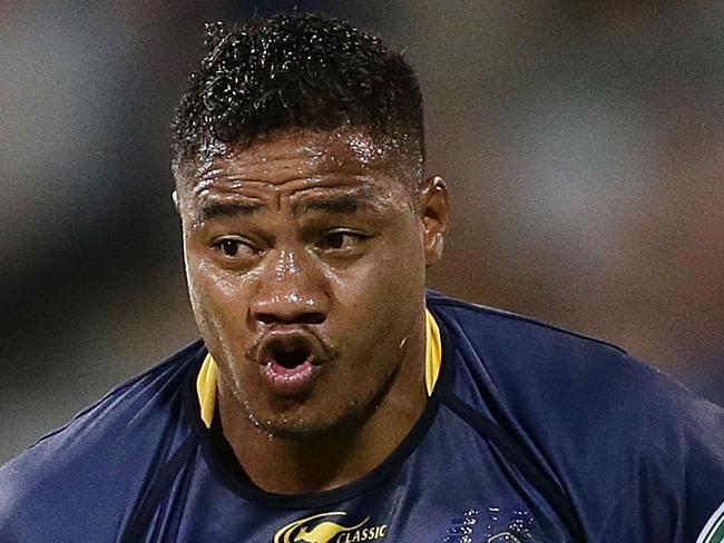 CANBERRA, AUSTRALIA - FEBRUARY 26: Ita Vaea of the Brumbies in action during the round one Super Rugby match between the Brumbies and the Hurricanes at GIO Stadium on February 26, 2016 in Canberra, Australia. (Photo by Mark Metcalfe/Getty Images)