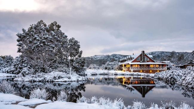 The picturesque Cradle Mountain Lodge in Tasmania could be put up for sale by real estate fund manager Elanor in its fight to stay afloat.