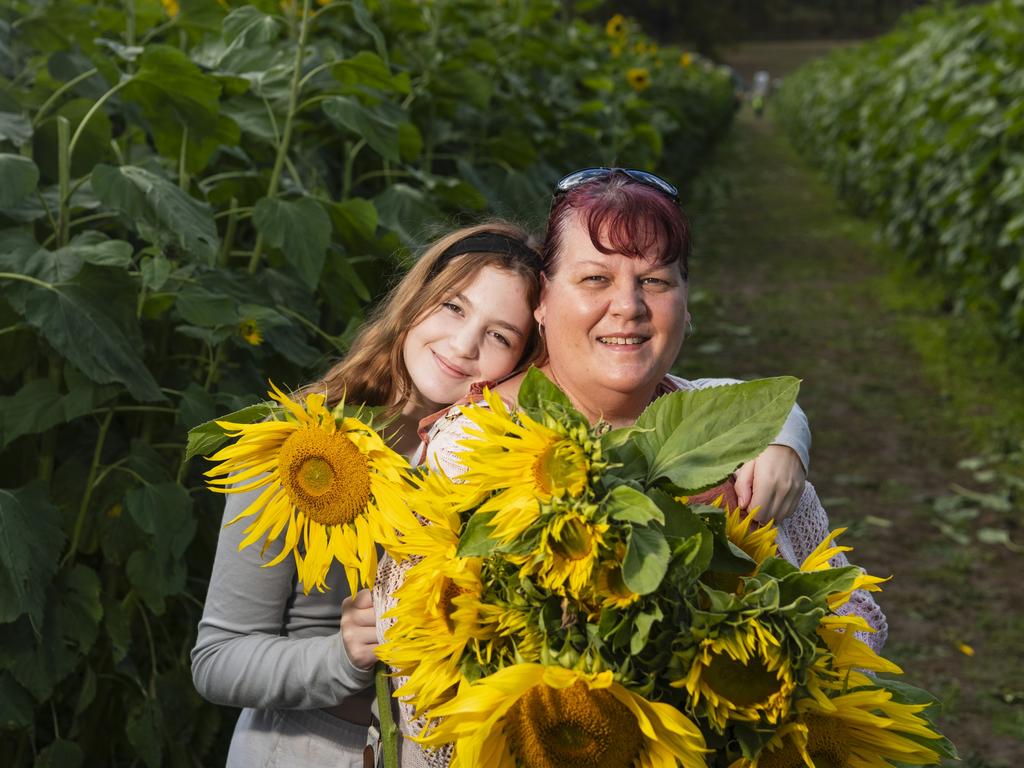 Mackayla (left) and Paula Bailey at the picnic with the sunflowers event hosted by Ten Chain Farm, Saturday, June 8, 2024. Picture: Kevin Farmer