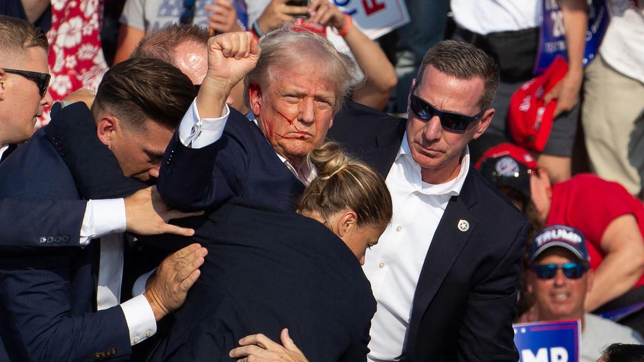 Donald Trump defends ‘brave’ female secret service agent | news.com.au ...