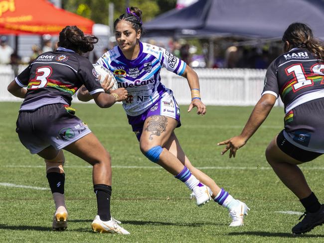 Evah McEwen runs the ball. U17s girls Koori Knockout grand final, Northern United Dirawongs vs Minda Sisters. Picture: Andrea Francolini