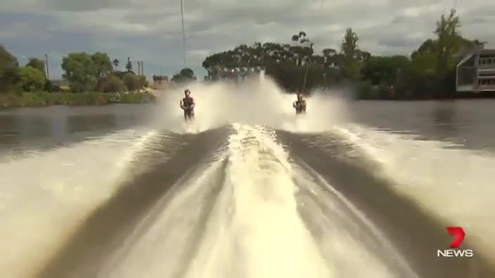 Seven News: Barefoot water skiing in the River Torrens