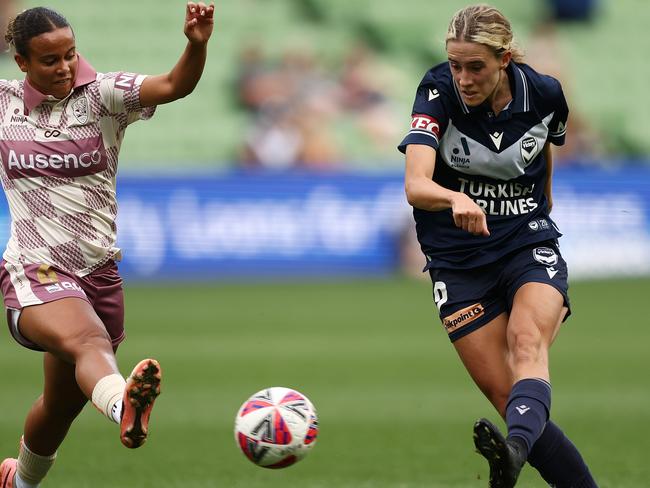 Holly Furphy shoots at goal for Melbourne Victory against Brisbane Roar. Picture: Graham Denholm/Getty Images