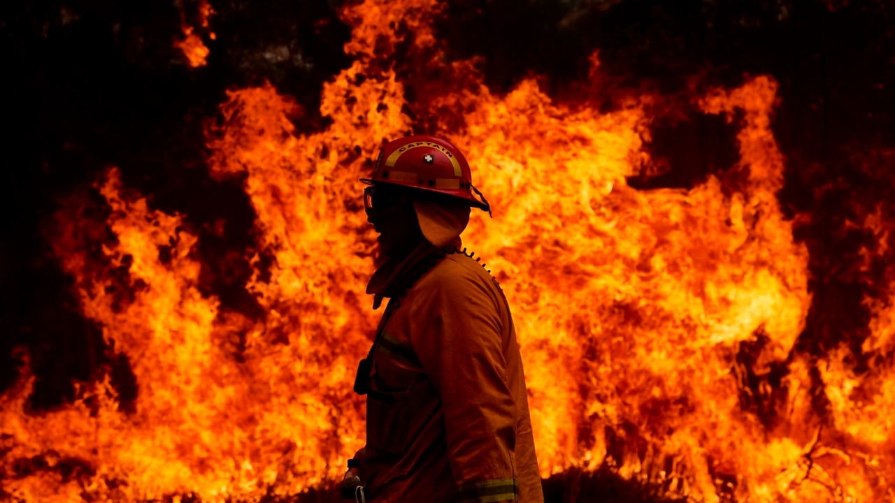 Climate change is driving catastrophic bushfires: former NSW fire chief