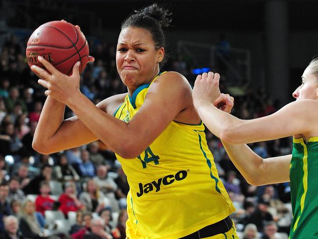 Liz Cambage is going to Japan.