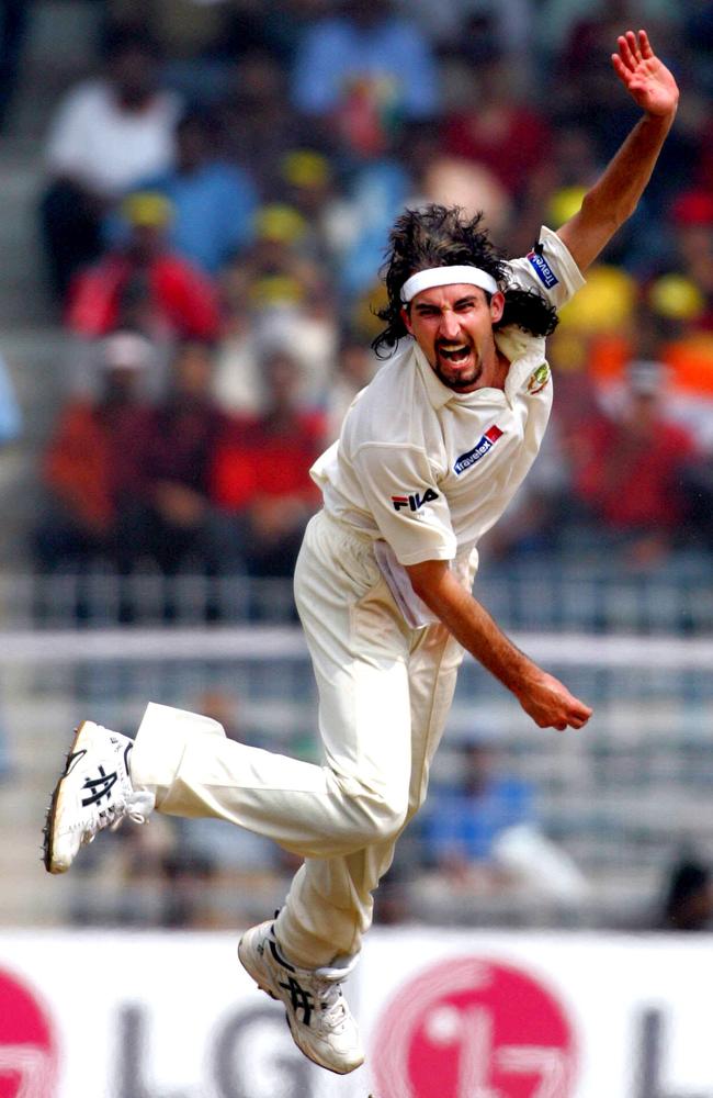 Jason Gillespie bowls in the second Test in Chennai in 2004.