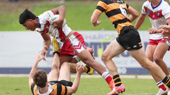 Luke Tuialii on the charge for Monaro. Picture: Sue Graham