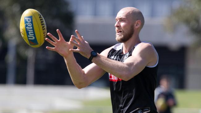 Ben Reid will return to Collingwood's team for the first time in more than a year on Friday.