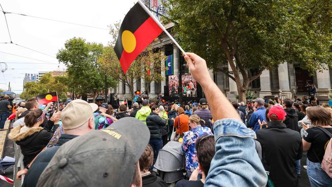 A crowd gathers in Adelaide to celebrate the voice state ceremony.