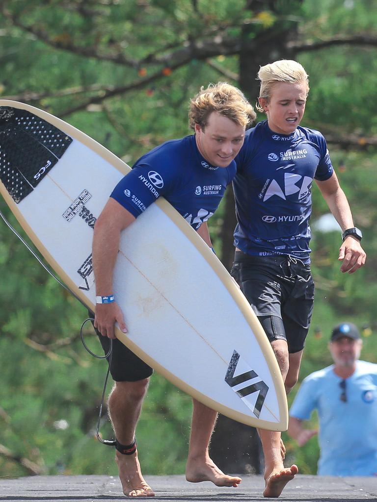 IN PHOTOS: Australian Boardriders Battle At Burleigh Heads | Gold Coast ...