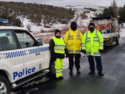 WEEKEND TELEGRAPHS SPECIAL. MUST TALK WITH PIC ED JEFF DARMANIN BEFORE PUBLISHING. Its a long way from working in the Illawarra. Lake Illawarra Police officers work the border crossing during Covid.,  We had a lot of community interest with the pictures of our police working down at the Victorian border closures. Here are a couple more of our Lake Illawarra team from today. Needless to say, the guys and girls are all doing a great job.,